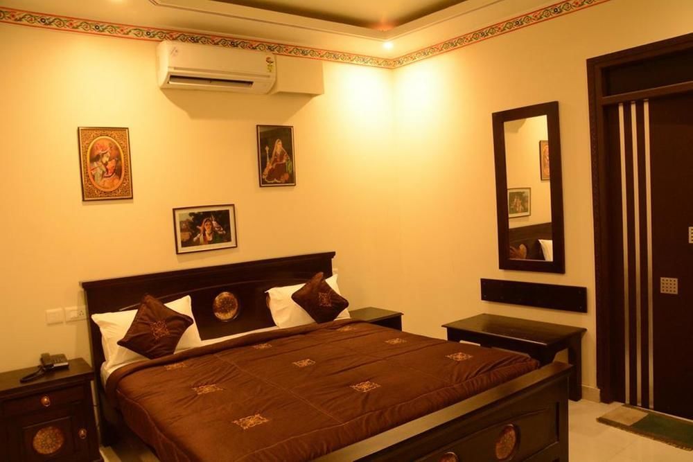 Surya Garh-A Heritage Hotel Jaipur Bagian luar foto